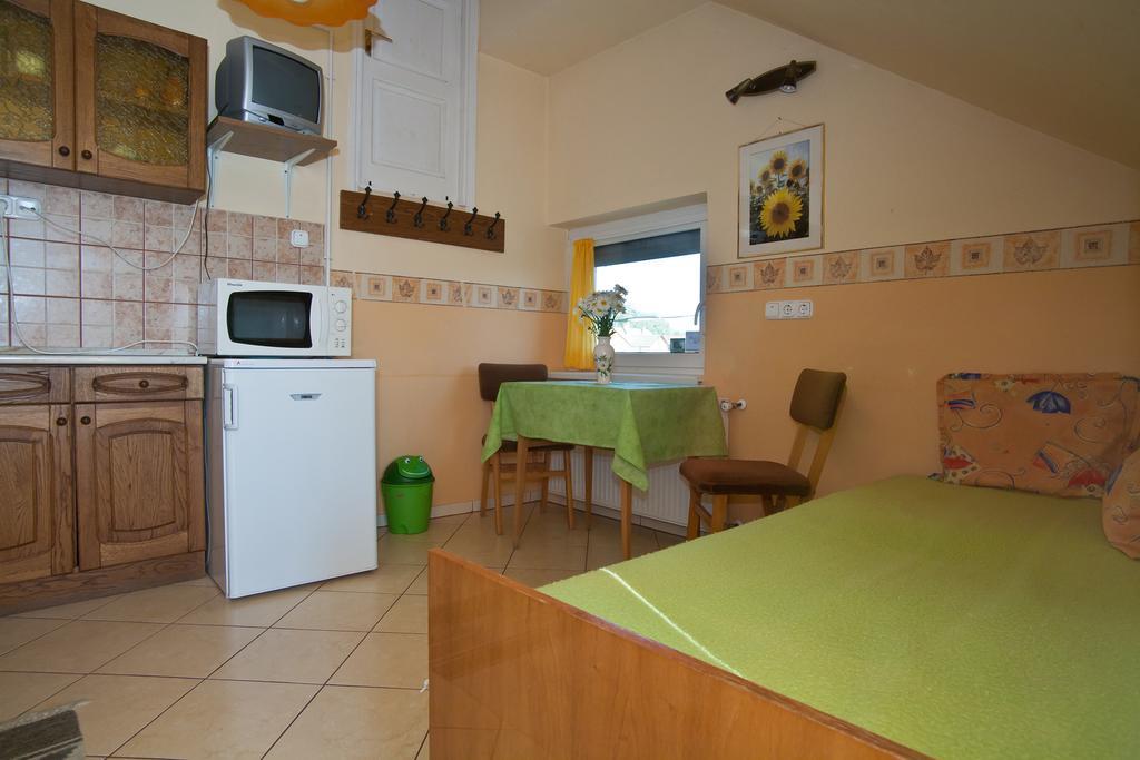 Margaret Apartman Egerszalók Pokój zdjęcie